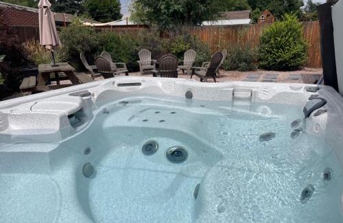 Dupont Casa | Family Home W Game Room & Backyard