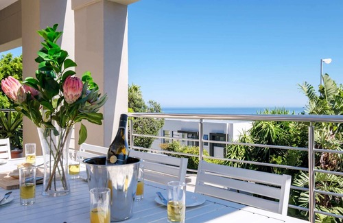 Camps Bay Villa | 100 Geneva Drive - Siete Habitaciones Casa, Capacidad 14