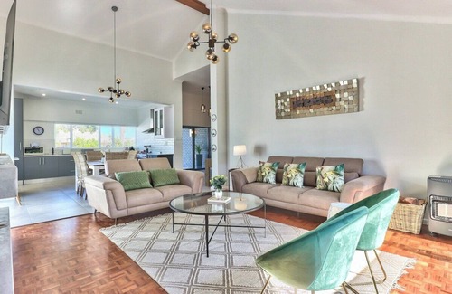 Milnerton Casa | Family Home WiFi Pool Secure Parking
