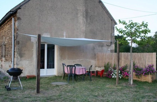 Saint-Genest Cabaña | Casa familiar con jardín cercado, cerca de balneario
