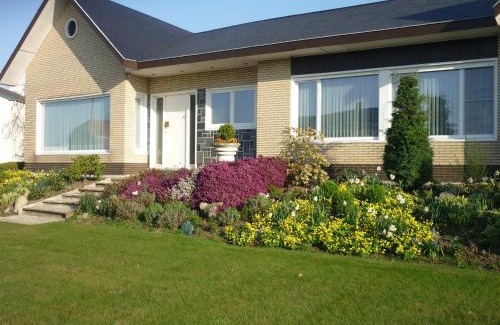 Ruiselede Casa | Family Home with Garden