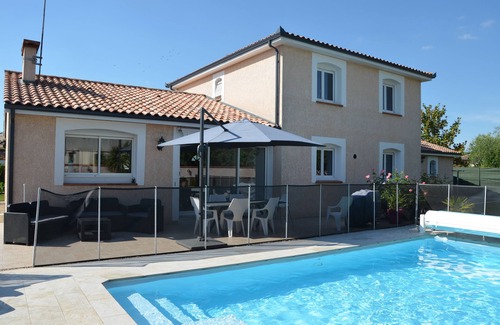 Bruguieres Casa | Family home with pool 10min from Toulouse