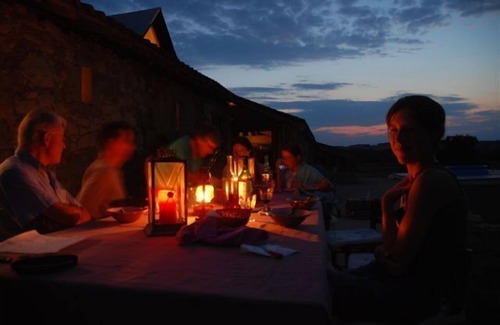 Riguepeu Cabaña | Casa de la familia 8-16 en cambio, la paz y la naturaleza, piscina y parque, animales domésticos