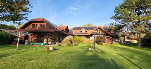 Prosecne Apartamento | Family House 94