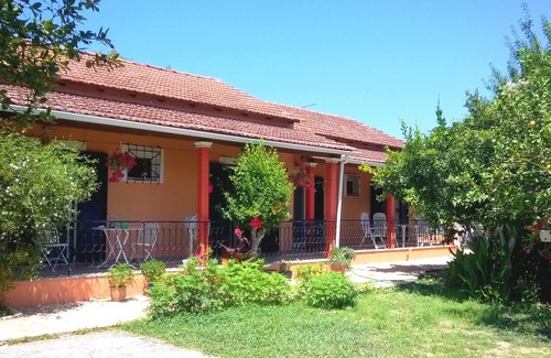Melikia Casa | Family House beside the River