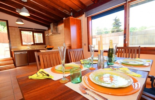Mal Pas-Bon Aire Chalet De Esquí | Casa familiar con piscina climatizable a 2' de la playa.