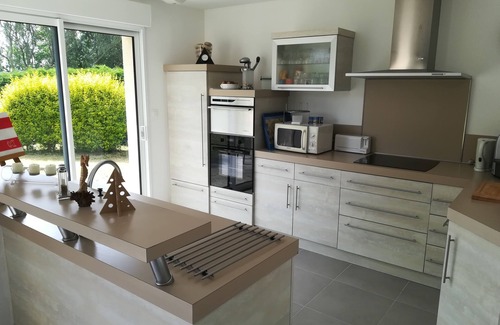 Denneville Casa | Family house less than 5 minutes drive from the sea - 10 people