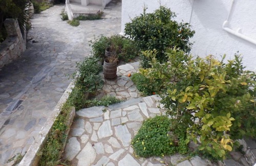 Votsi Casa | Family House in Old Alonissos