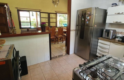 Itaipava Casa | Family House in Itaipava, Rio de Janeiro, 3 bedrooms, swimming pool, heated hydro, fireplace, gourmet area