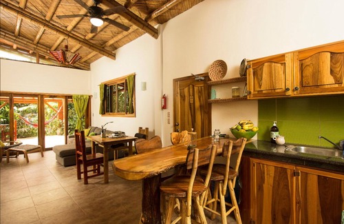 Ayampe Apartamento | Family House in the Heart of Ayampe Manabi Ecuador.