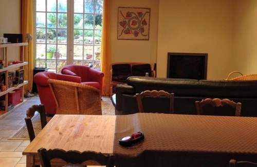 Damblainville Casa | Family house, indoor unheated swimming pool, sauna and garden near Falaise