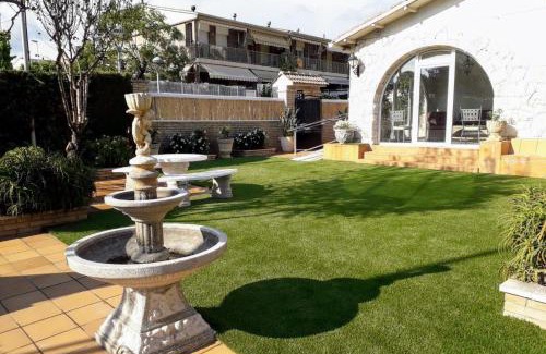 Tamarit Casa | Family House - La Mora Beach - Tarragona
