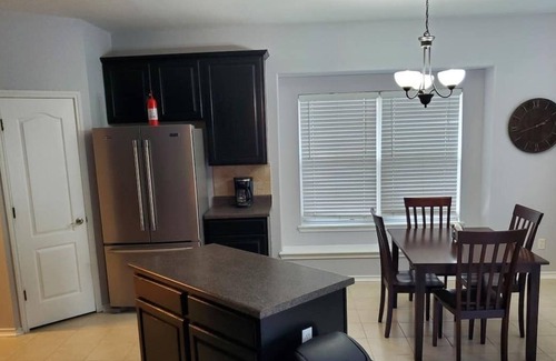 Heritage Casa | Family House, Sea World, Lackland AFB, Six Flags