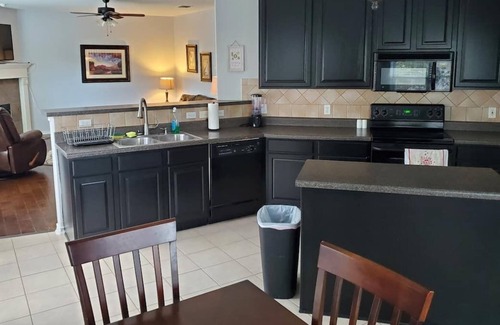 Heritage Casa | Family House, Sea World, Lackland AFB, Six Flags