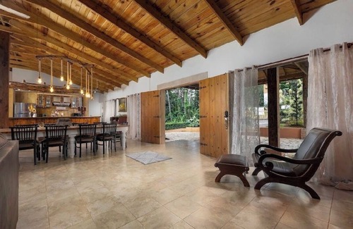 La Vega Province Cabina | Family house with beautiful patio and BBQ. Near rivers and waterfalls. Security
