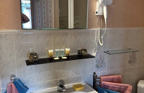 Mirepoix Cama Y Desayuno | Family Housing (2 Adults + 1 Child) - Center City