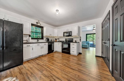 Westlake Corner Casa | Family Lakefront Oasis - Dock, Cabana, Game Room