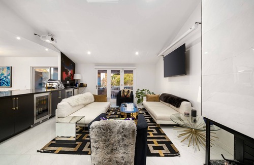 Sunrise Vista Chino Casa | Family Luxury, Mountain views, Pool/Hot Tub,