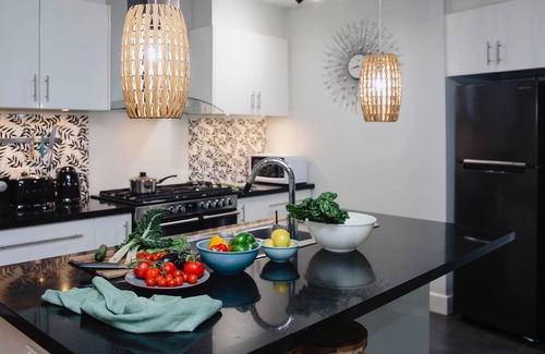 Kalorama Casa | Family Mountain Home - Treetop Escape