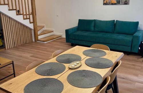 Varbilau Casa | Family Nest