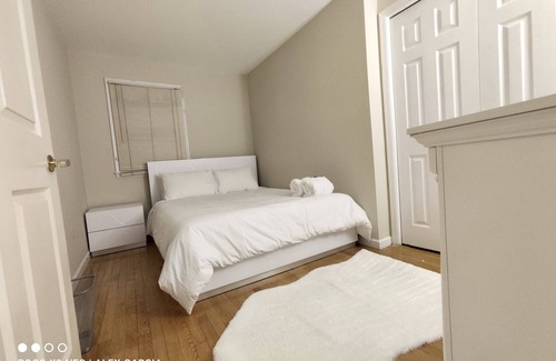 Fort Lee Casa | Family nice house with parking and front yard ,