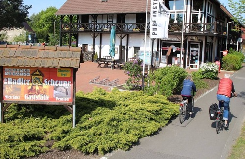 Burg Apartamento | Family offer, double room with gallery, shower/toilet, FR - the cyclist barn