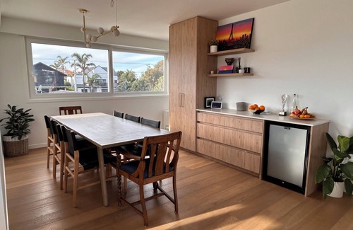 Mount Maunganui Casa | Family Paradise - 2 dwellings, Golf course views and beach across the road.