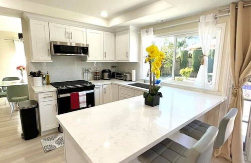 Fountain Valley Casa | Family Paradise near Disneyland w/ Sparkling Pool