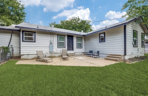 South Arlington Casa | Family & Pet-Friendly 4BR Home, Walk to Stadiums