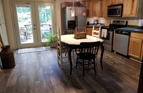 Dunlap Casa | Family & Pet friendly Bird House cerca de Fall Creek Falls con Keurig gratuito
