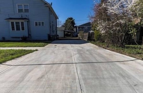 Newberg Casa | Family/Pet Friendly Craftsman