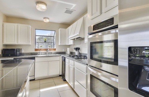 Briarcliff Casa | Spicewood Home con vistas al lago Travis! ..Familia y mascotas ... Duermen 10!