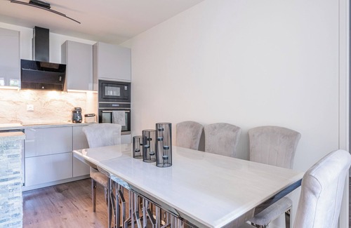 Bezons Apartamento | Family/Professional Comfort at the Gates of Paris
