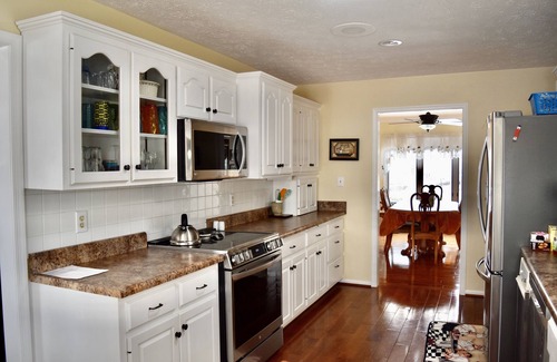 Forest Casa | Family Retreat 15 minutes from Liberty