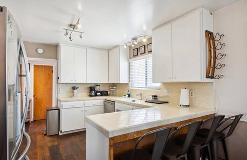 National City Casa | Family Retreat by Cardo | Sleeps 10