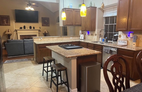 Kingwood Casa | Family Retreat in Houston, Pool & Spa Sleeps 15 Oasis, Relax & Reconnect Style