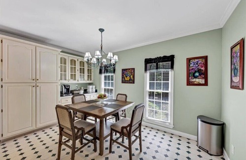 Fayetteville Casa | Family Retreat let this serene cul-de-sac jewel rejuvenate your mind and spirit.