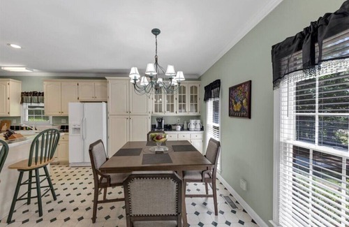 Fayetteville Casa | Family Retreat let this serene cul-de-sac jewel rejuvenate your mind and spirit.