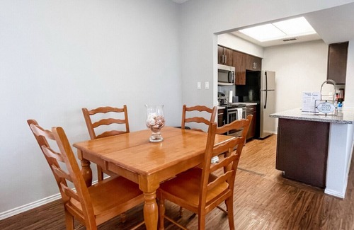 South Side Apartamento | Family Retreat - Near Shopping, Dining & Beach