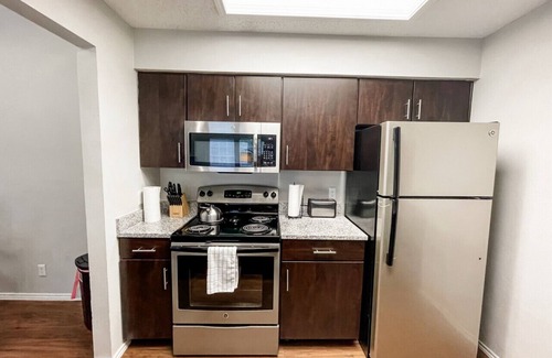South Side Apartamento | Family Retreat - Near Shopping, Dining & Beach