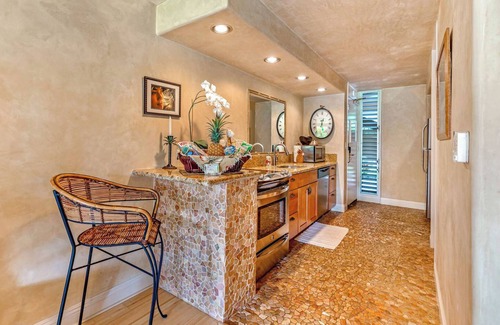 Kaanapali Condominio | AMBIANCE ROMÁNTICO DE 'OLD HAWAII'. PLANTA BAJA, MUY LIMPIA Y NUEVA