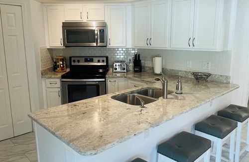 Crescent Lakes Casa | Family Retreat: Poolside Haven in Kissimmee