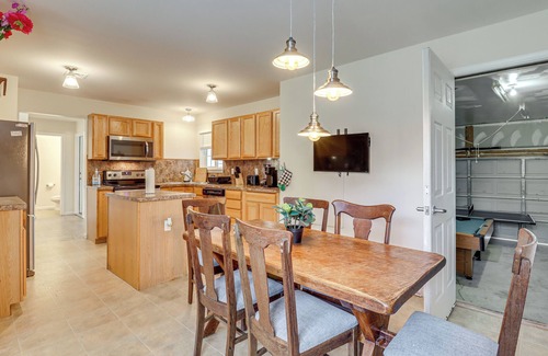Long Pond Casa | Family Retreat w/ 2 Game Rooms & Deck in Long Pond