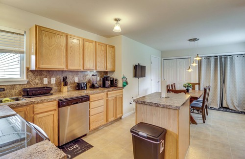 Long Pond Casa | Family Retreat w/ 2 Game Rooms & Deck in Long Pond