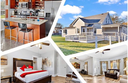 Joliet Casa | Family reunion? Huge House w/6 Bedrooms 3 full baths Washer&Dyer Big Yard WiFi