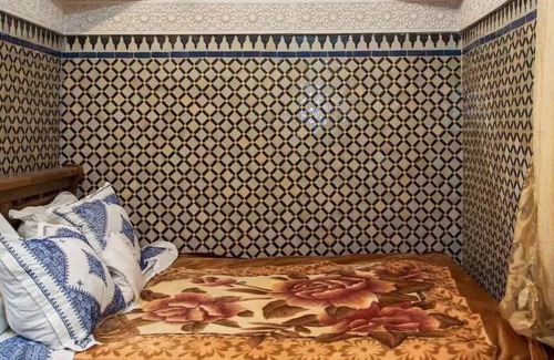 Quartier Al Adarissa Casa | Habitación familiar para 18 personas Sunny Riad Inside Medina Fes El Bali