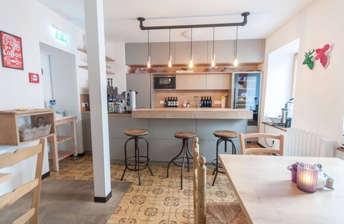 Zell am See Cabaña | Family room, shower, WC, non-smoking - Pension Max