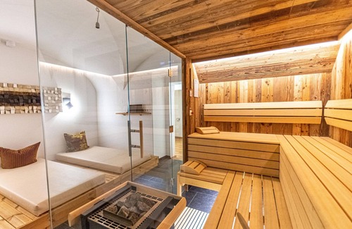 Zell am See Cabaña | Family room, shower, WC, non-smoking - Pension Max