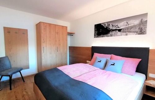 Zell am See Cama Y Desayuno | Habitación Familiar con balcón con vistas al lago - Ditzer, Haus
