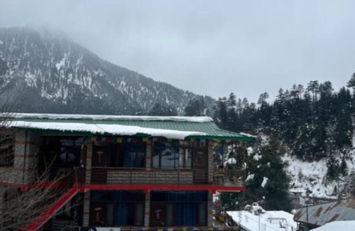 Old Manali Apartamento | Family Room with Mountain View - The Cosmic Rajasthan